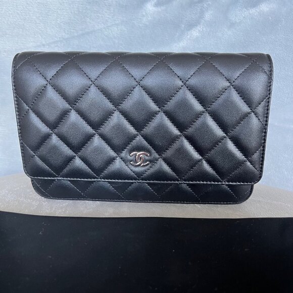 EUC Chanel Lambskin Quilted Wallet On Chain, Black with Silver Hardware - Picture 1 of 16